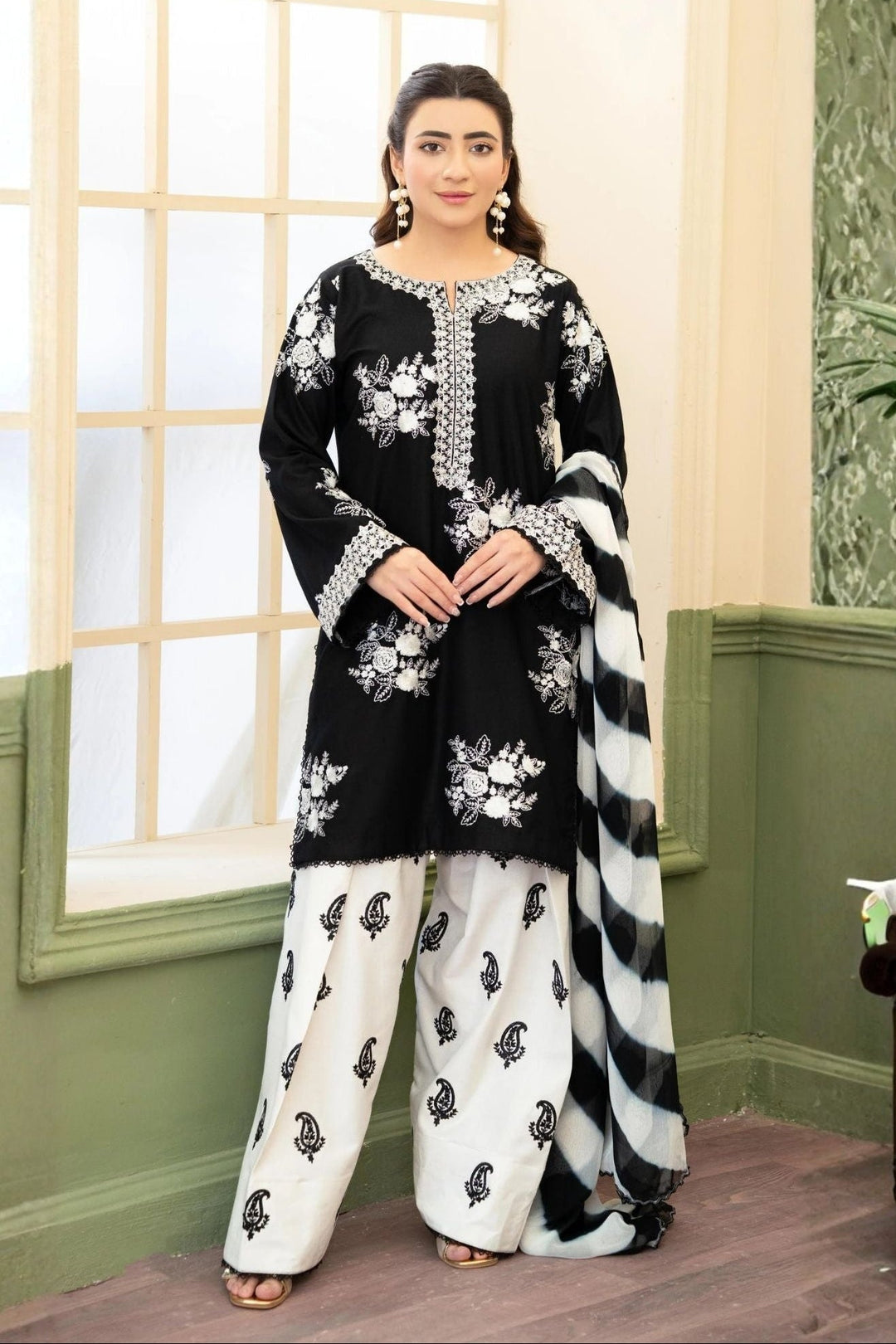 Maria.B Premium Luxury Lawn Unstitched 3-Piece Heavy Embroidered Suit