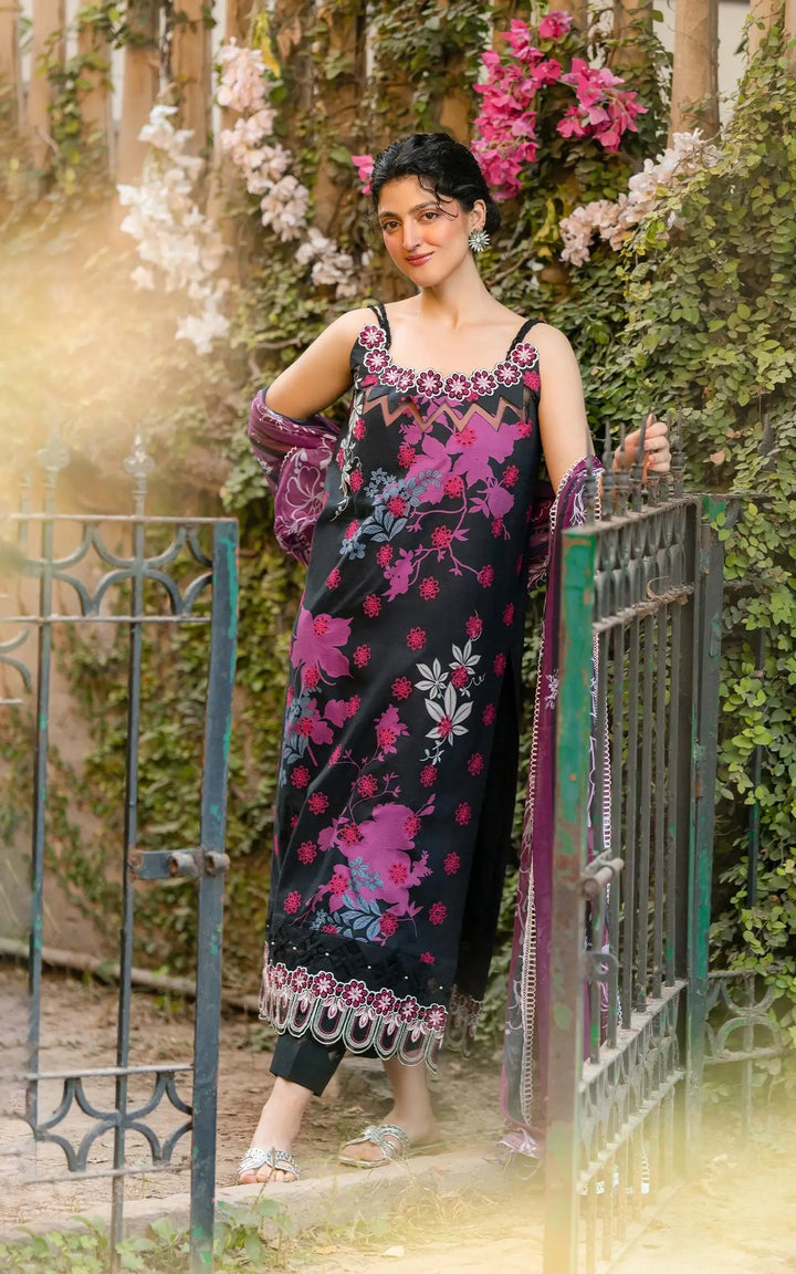 Nabeel
Gulkari by Asifa and Nabeel Chikankari Lawn Suit Unstitched 3 Piece AN25G GKL-01 Pale Rose - Summer Collection
